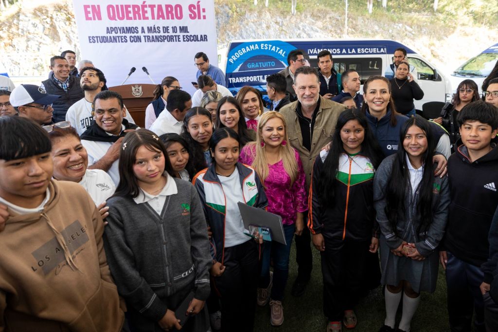 Fortalece Gobernador programa de transporte escolar en la Sierra Gorda